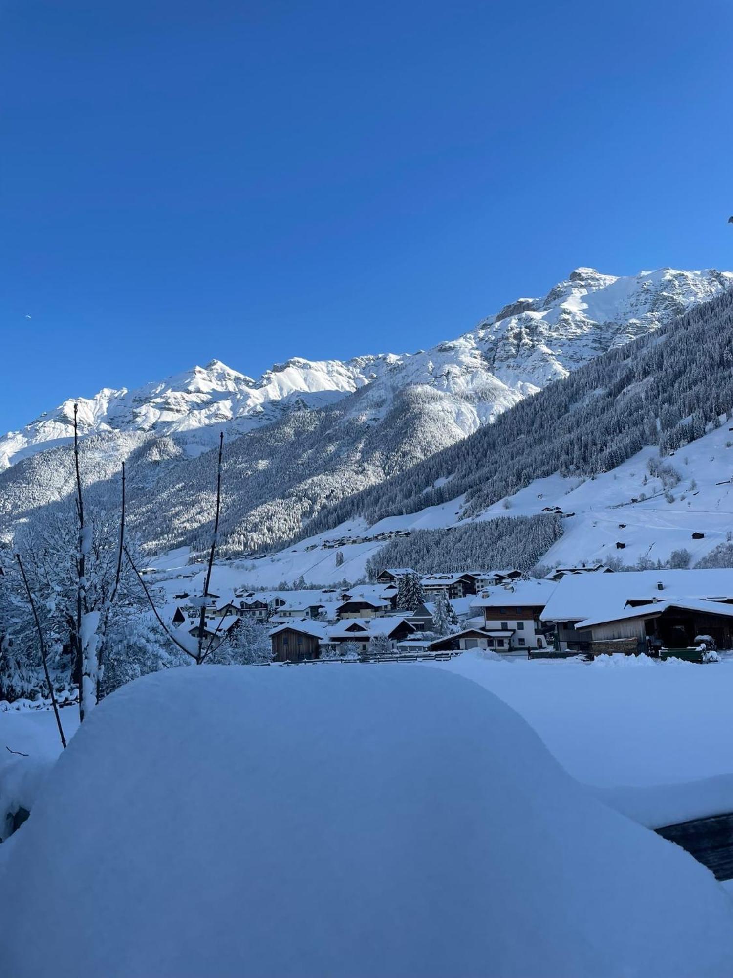 Ferienwohnung Mondial Neustift im Stubaital Exterior foto