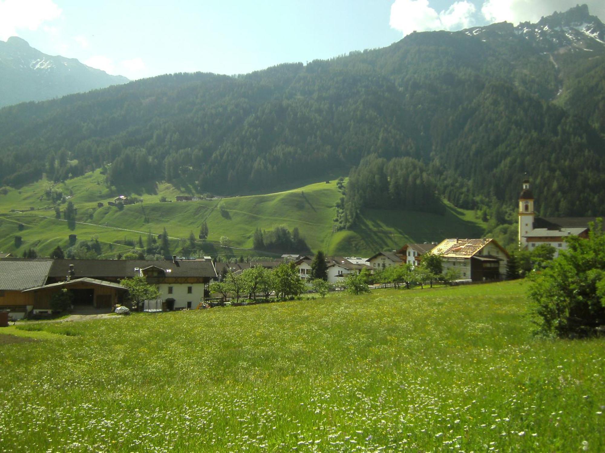 Ferienwohnung Mondial Neustift im Stubaital Exterior foto
