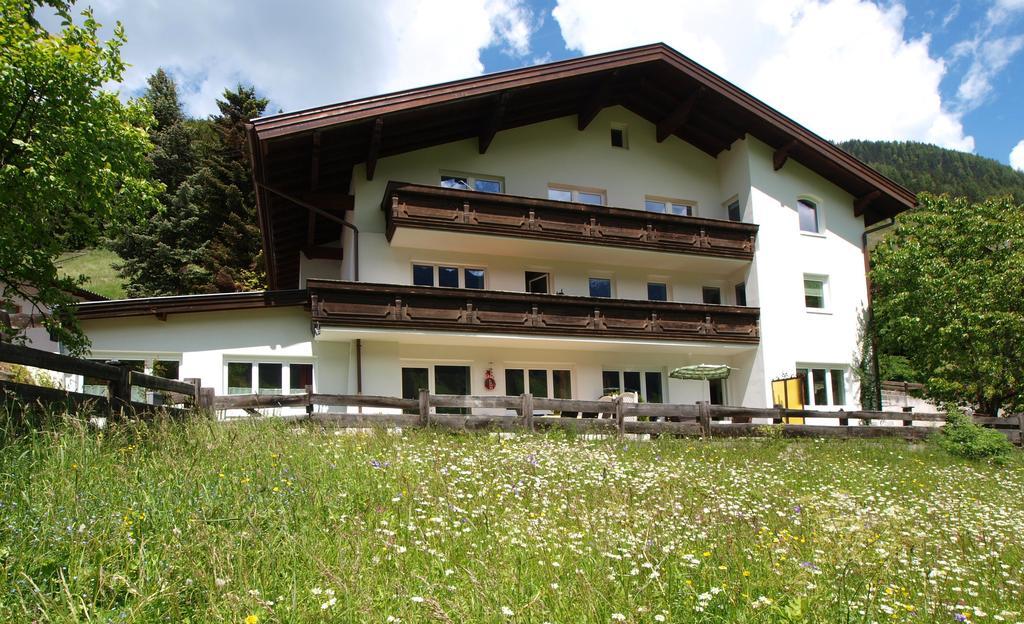 Ferienwohnung Mondial Neustift im Stubaital Exterior foto