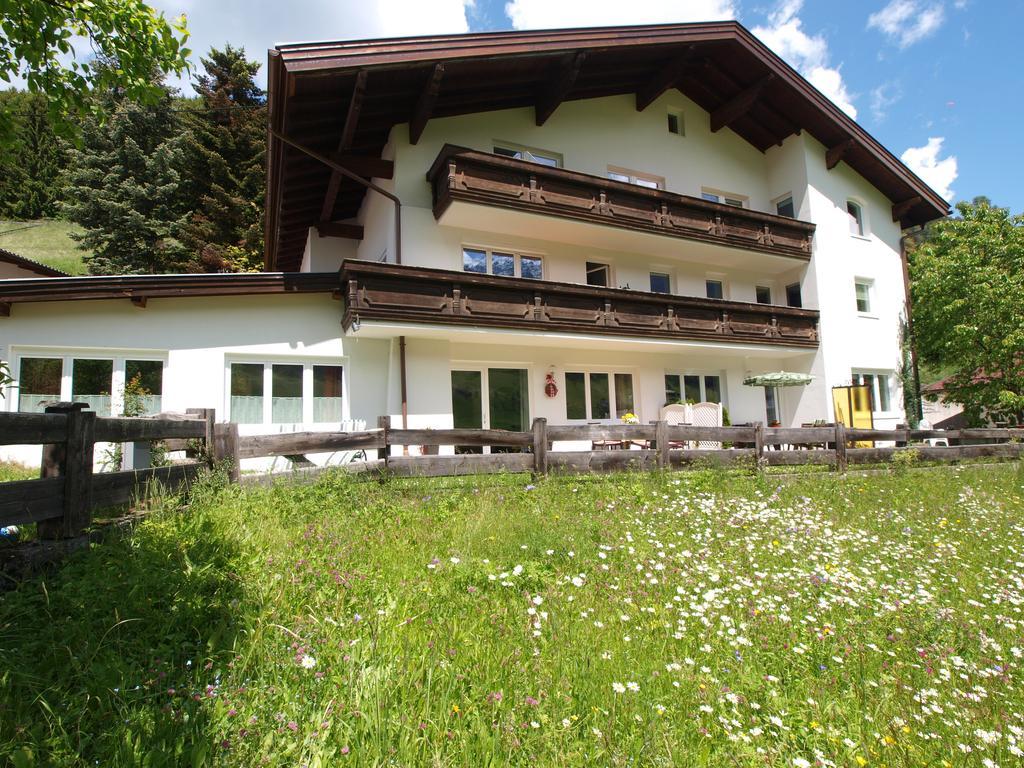 Ferienwohnung Mondial Neustift im Stubaital Exterior foto
